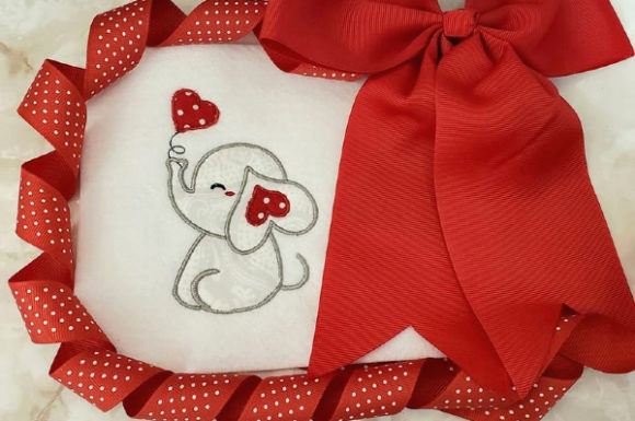 Lovie the Elephant: A Craft Fair Design Review